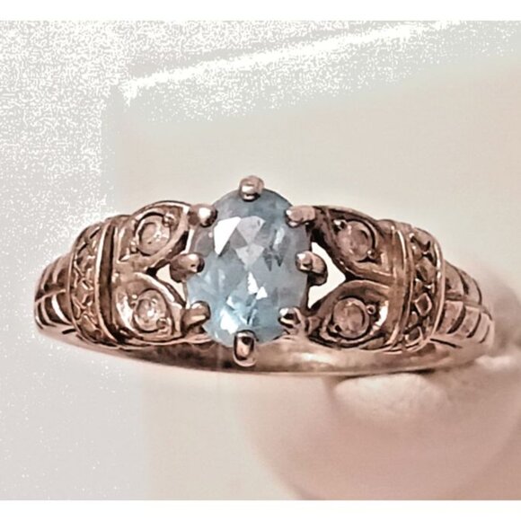 Blue Topaz in Sterling Silver ring lady's s10 (1609) - Picture 2 of 8
